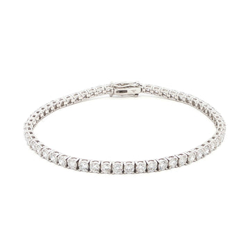 18K White Gold Round-Cut Lab-Grown Diamond Tennis Bracelet
An endless line of brilliant-cut diamonds set in 18K White Gold. This Lab-Grown Diamond tennis bracelet delivers a seamless flow of sparkle — timeless luxury for any occasion.
