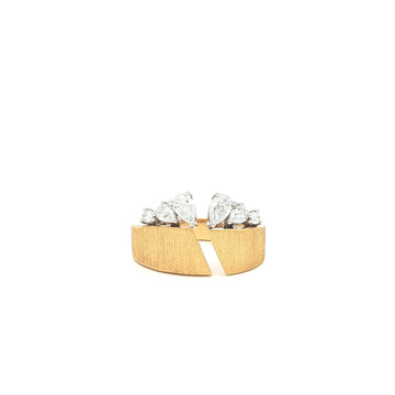 Gold ring with pear lab grown diamonds, 18k yellow gold