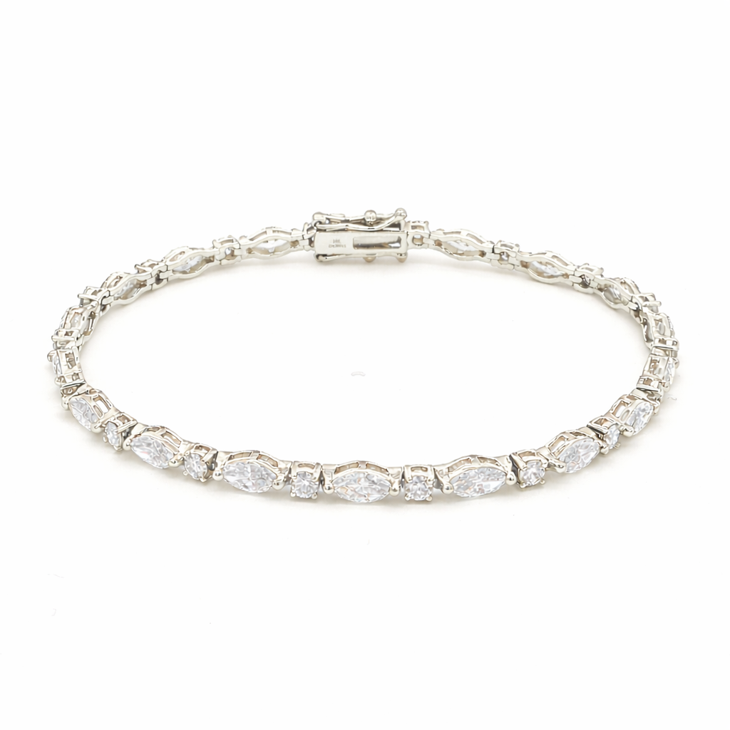 Marquise & Round Lab-Grown Diamond White Gold Tennis Bracelet by By Angi, lab-grown diamond jeweller in Tsim Sha Tsui Hong Kong | TST HK Fine Jewellery
By Angi 尖沙咀人造鑽石珠寶 - Marquise & Round Lab Diamond Tennis 手鏈 | 香港TST求婚鑽石首飾