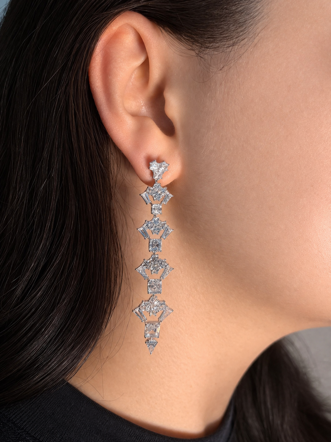 Fancy Mix Lab Grown Diamond Drop Earrings with mixed fancy-cut diamonds in a linear drop design, photographed in Hong Kong HK, Tsim Sha Tsui TST.
混合花式切割培育鑽石垂墜耳環產品圖，展現修長垂直設計，拍攝於香港尖沙咀。