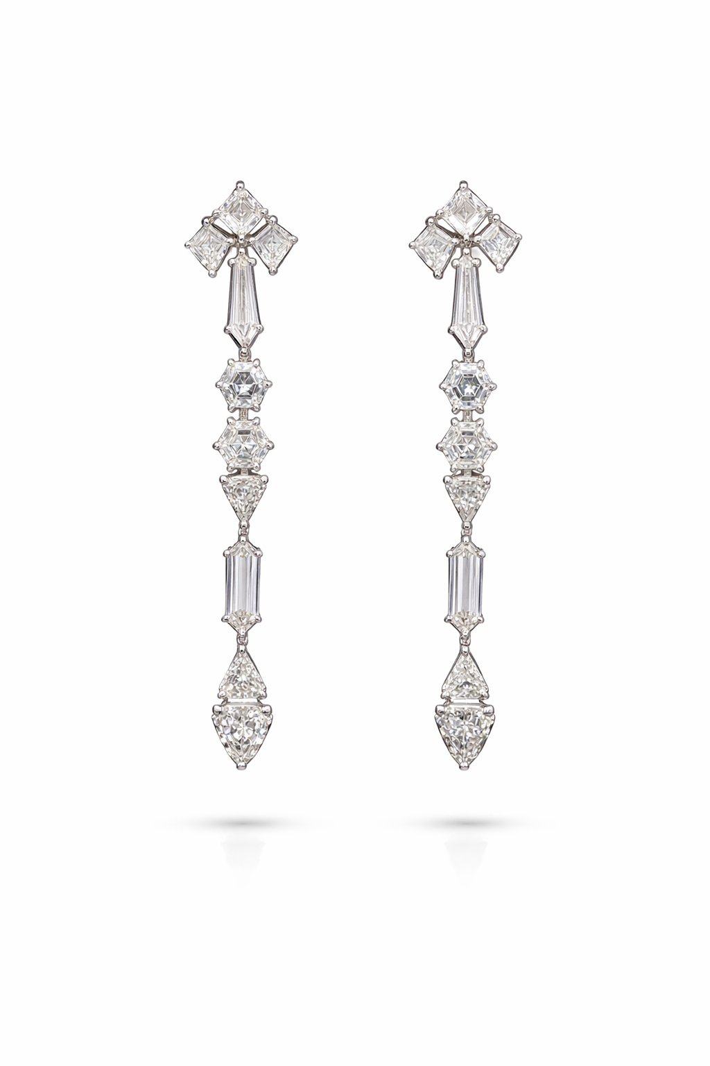 Nodus Soleil by By Angi, lab-grown diamond jeweller in Tsim Sha Tsui Hong Kong | TST HK Fine Jewellery	By Angi 尖沙咀人造鑽石珠寶 - Nodus Soleil 太陽結 | 香港TST人造鑽石lab diamond首飾 求婚戒指