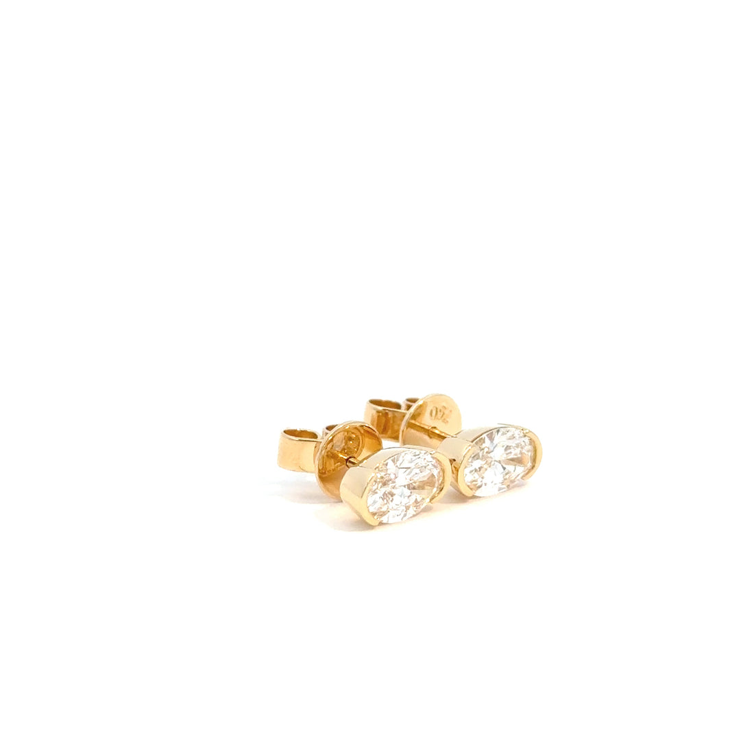Oval Half Bezel Lab Grown Diamond Stud