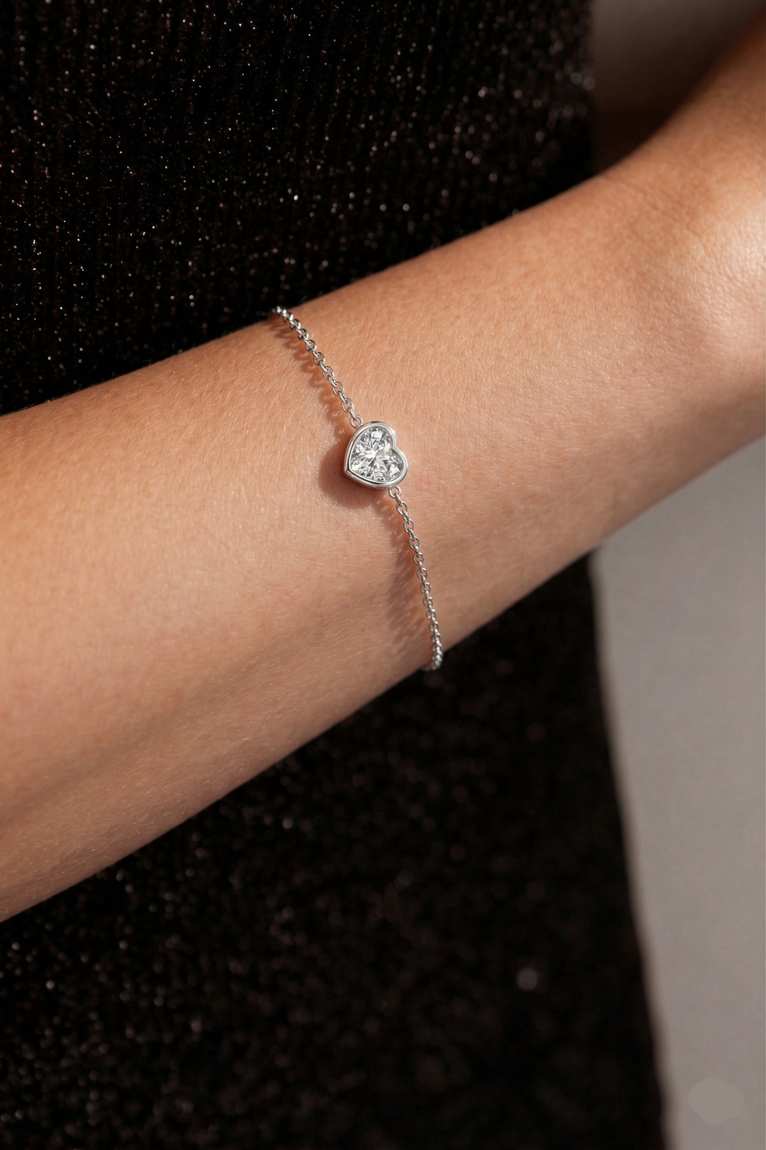 Heart shape chain bracelet