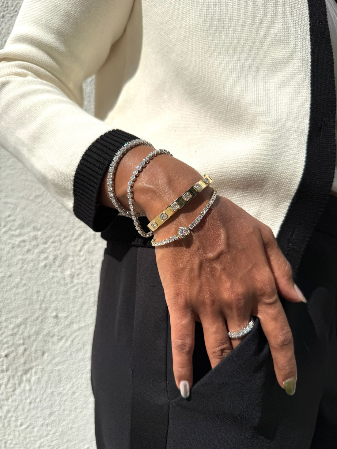 Heart Bezel Lab-Grown Diamond Tennis Bracelet- Lab Grown Diamond bracelet - By Angi Showroom in Hong Kong TST/Tsim Sha Tsui - [Metal Color]
- 鑽石手鏈 培育鑽石 - By Angi 香港尖沙咀展示店