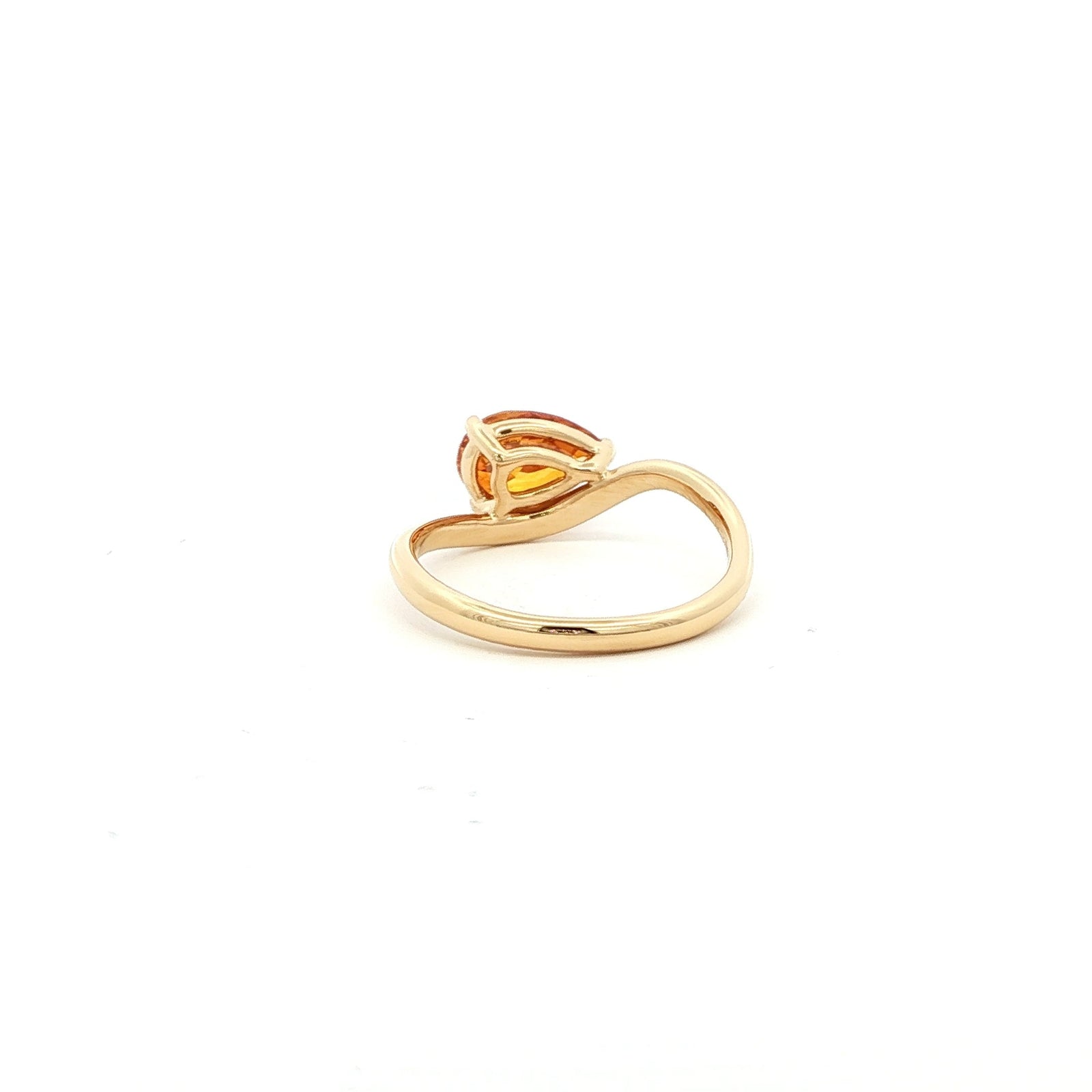 Vivid Orange Pear Shape Solitaire Ring in Yellow Gold By Angi jeweller Tsim Sha Tsui Hong Kong