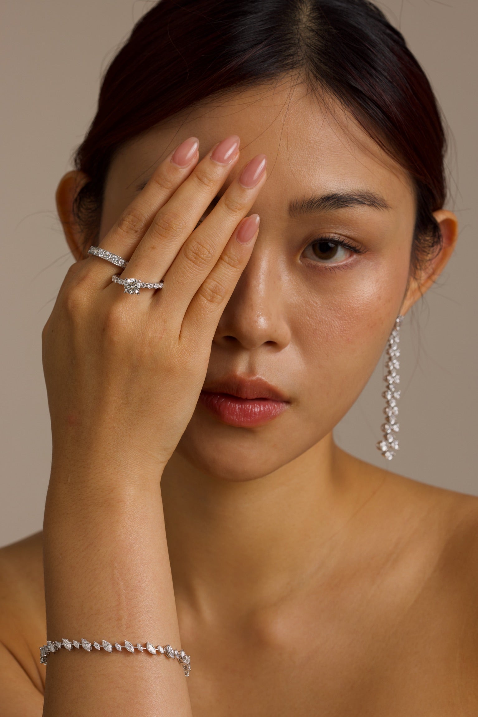 Round with Side Stones Lab-Grown Diamond Ring
