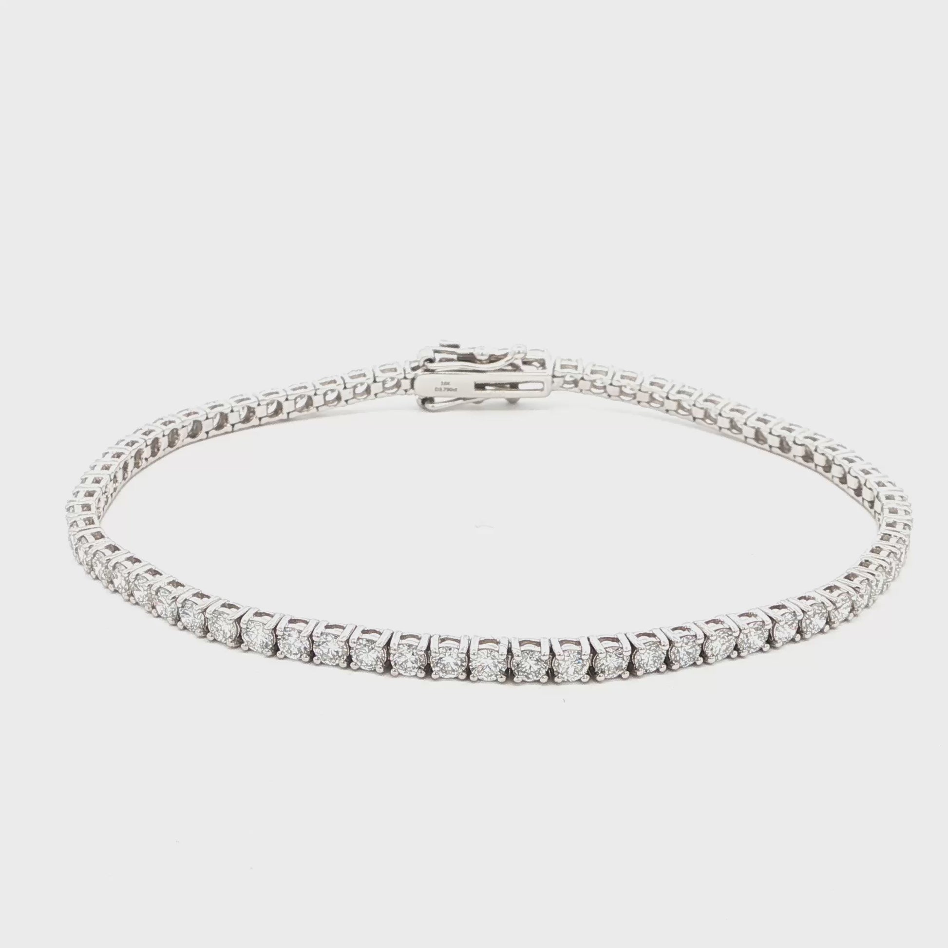 18K White Gold Brilliant Round-Cut Lab-Grown Diamond Tennis Bracelet

An endless line of brilliant-cut diamonds set in 18K White Gold. This Lab-Grown Diamond tennis bracelet delivers a seamless flow of sparkle — timeless luxury for any occasion.