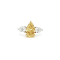 18K_White_Gold_Fancy_Yellow_Pear_Cut_Lab_Grown_Diamond_Trilogy_Ring

This 18K White Gold ring features a fancy yellow pear-cut diamond at its centre, framed by two pear-cut side stones. Perfect for special occasions or as a statement piece in your everyday jewelry collection!